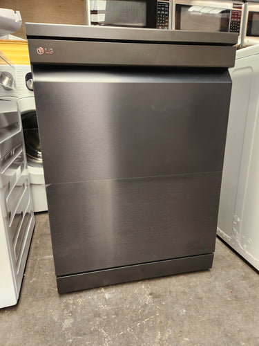 *Current Model* LG XD3A25MB TrueSteam 15-Place Setting Freestanding Dishwasher (Matte Black) [Factory Refurbished]