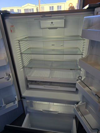 Fisher & Paykel Series 7 569L French Door Refrigerator with Ice and Water Black Stainless Steel RF610ANUB5 [Factory Second]