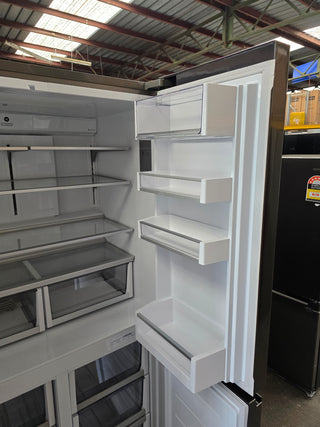 Fisher & Paykel Series 7 538L Quad Door Refrigerator with Ice and Water Black Stainless Steel RF605QNUVB1 [Factory Second]