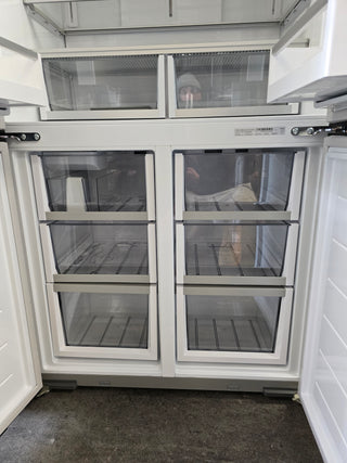 Fisher & Paykel Series 7 538L Quad Door Refrigerator with Ice and Water Black Stainless Steel RF605QNUVB1 [Factory Second]