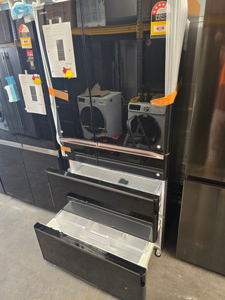 *Made in Japan* Hitachi RZX740XKAX Mirror Glass French Door Fridge with Non-Plumbed Ice Maker [Carton Damaged]