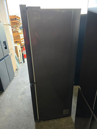 Fisher & Paykel Series 7 538L Quad Door Refrigerator with Ice and Water Black Stainless Steel RF605QNUVB1 [Factory Second]