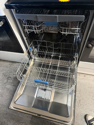 *Current Model* Beko BDFB1630B 16 Place Setting Freestanding Dishwasher (Glossy Black) [Factory Second] - DMS Appliances