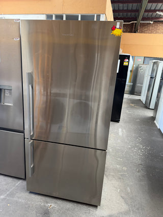 Fisher & Paykel 522L Stainless Steel Bottom Mount Fridge [Refurbished ]
