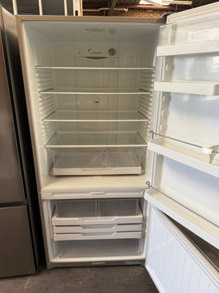 Fisher & Paykel 522L Stainless Steel Bottom Mount Fridge [Refurbished ]