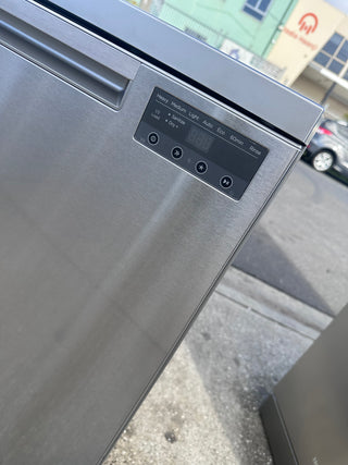 *Current Model* Fisher & Paykel Stainless Steel Dishwasher [Manufacturer Refurbished] MODEL DW60FC2X2
