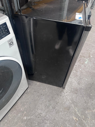 Hisense 120L Bar Fridge [Refurbished]