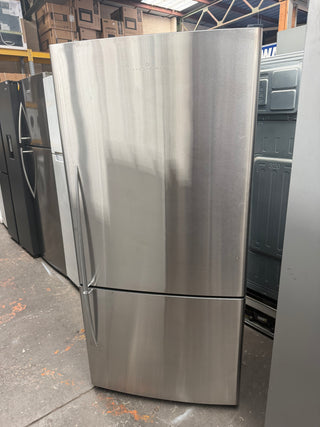 Fisher & Paykel  519L Stainless Steel Bottom Mount Refrigerator [Refurbished]