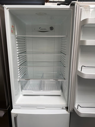 Fisher and Paykel 402L Bottom Fridge [Refurbished]