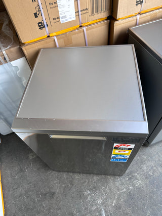 * Current Model * Fisher & Paykel Series 7 Contemporary Freestanding Dishwasher Stainless Steel DW60FC4X3 [Factory Second]