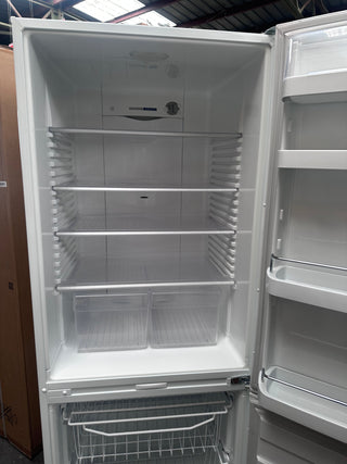 Fisher & Paykel 442L Bottom Mount Fridge [Refurbished]