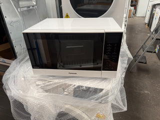 *Current Model* Panasonic NN-SF564W Flat Bed Inverter Microwave [Carton Damage - 1 Year Warranty]