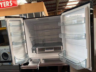 *Made in Japan* Hitachi 670L R-WX670RA Black Glass INVERTER Refrigerator with Non-Plumbed Ice Maker [Factory Second]