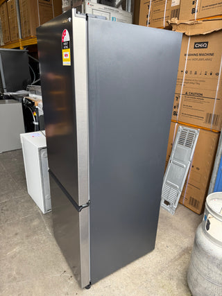 *Current Model* Hitachi 303L RB330PT9BSL Bottom Mount Fridge [Factory Second]
