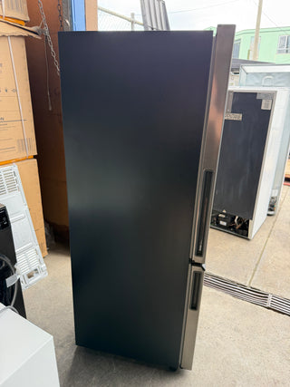 *Current Model* Hitachi 303L RB330PT9BSL Bottom Mount Fridge [Factory Second]