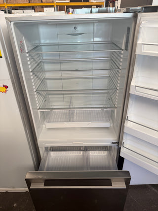 fisher & Paykel 522L Bottom Mount Fridge [Refurbished]