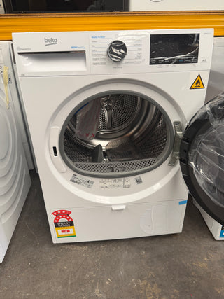 *Currrent Model *Beko 8kg Heat Pump Dryer with Steam and Wi-Fi BDPB803SW [Factory Second] ]