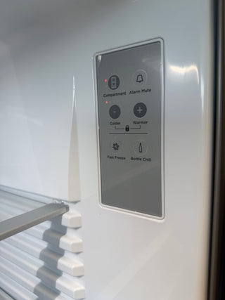 * Current Model * Fisher &Paykel Series 5 494L Stainless Steel Bottom Mount Refrigerator RF522BRPX6 [Factory Second]