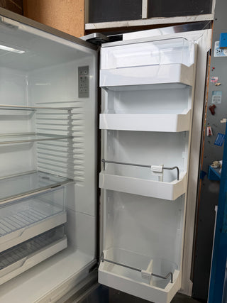*Current Model* Fisher & Paykel 569L Freestanding French Door Fridge RF610ANUX5 [Factory Second]