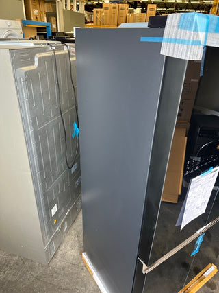 Hitachi 638L 4 RWB640VT0GBK Door French Door Fridge - Black Glass [Carton Damage]