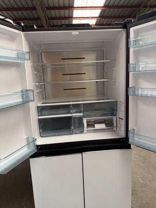 *Current Model* Hitachi 638L RWB640VT0XMGW Fridge with Non-Plumbed Ice Maker - Glass Matte White [Factory Second]