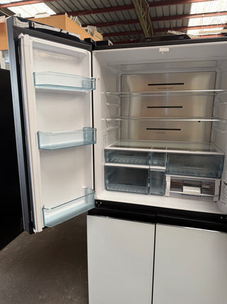 *Current Model* Hitachi 638L RWB640VT0XMGW Fridge with Non-Plumbed Ice Maker - Glass Matte White [Factory Second]