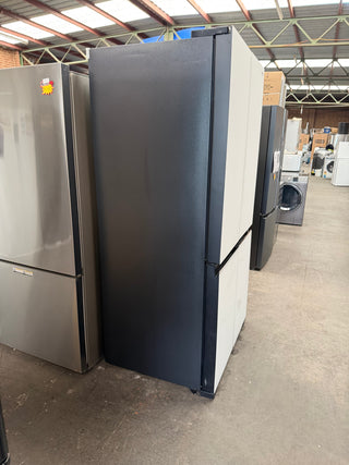 *Current Model* Hitachi 638L RWB640VT0XMGW Fridge with Non-Plumbed Ice Maker - Glass Matte White [Factory Second]