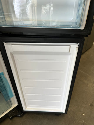 *Current Model* Hitachi 638L RWB640VT0XMGW Fridge with Non-Plumbed Ice Maker - Glass Matte White [Carton Damaged]