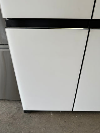 *Current Model* Hitachi 638L RWB640VT0XMGW Fridge with Non-Plumbed Ice Maker - Glass Matte White [Carton Damaged]