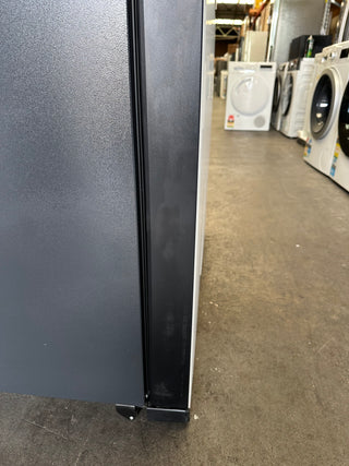 *Current Model* Hitachi 638L RWB640VT0XMGW Fridge with Non-Plumbed Ice Maker - Glass Matte White [Carton Damaged]