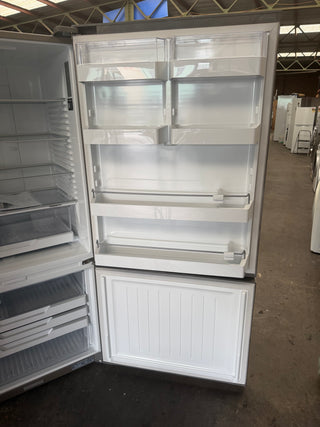 * Current Model * Fisher &Paykel Series 5 494L Stainless Steel Bottom Mount Refrigerator RF522BRPX6 [Factory Second]