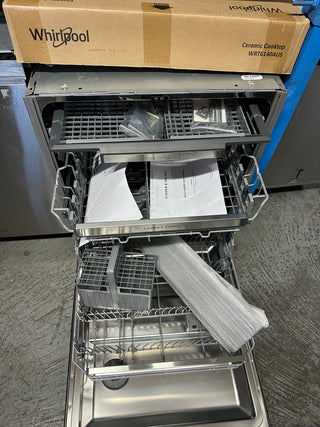 *Current Model* Fisher & Paykel Series 5 Contemporary Built Under Dishwasher Black Stainless Steel DW60UN2B2 [Factory Second]