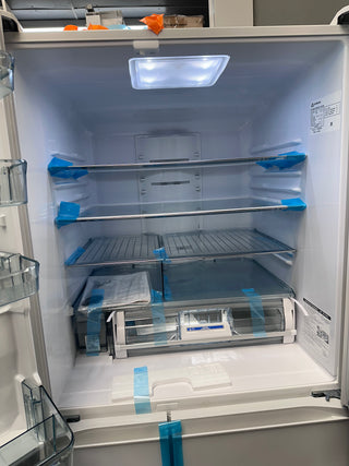 {BLACK FRIDAY PRICE DROP} MADE IN JAPAN : Hitachi 615L White Glass Finish French Door Fridge RWX620KAXW with NON PLUMBED ICE MAKER [Factory Second]