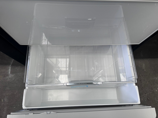{BLACK FRIDAY PRICE DROP} MADE IN JAPAN : Hitachi 615L White Glass Finish French Door Fridge RWX620KAXW with NON PLUMBED ICE MAKER [Factory Second]