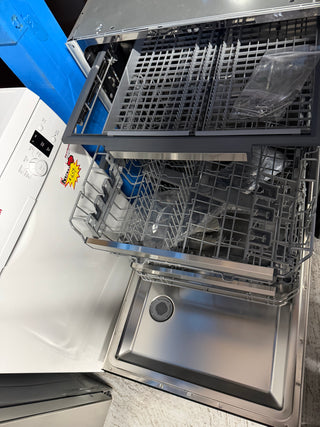 * Current Fisher & Paykel Series 9 Contemporary Tall Built Under Dishwasher Black DW60UZT4B2 [Factory Second]]