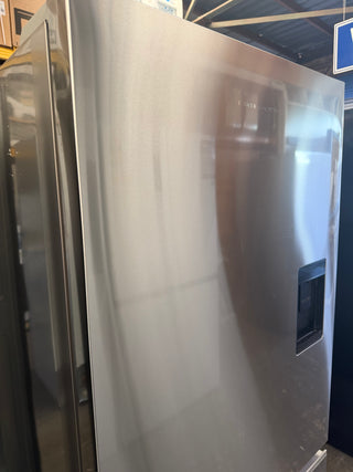 Fisher & Paykel Series 5 515L Bottom Mount Fridge with Ice and Water Stainless Steel RF505BRNUX1 [Factory Second]