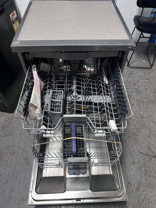 *Current Model* Beko 60cm Freestanding Dishwasher 16 Place Platinum Steel BDFB1630X [Factory Second]
