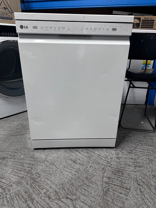 *Current Model* LG QuadWash 14-Place Setting Freestanding Dishwasher XD5B14WH [Refurbished]
