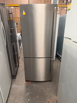 Westinghouse 453L Stainless Steel Bottom Mount Fridge [Refurbished]