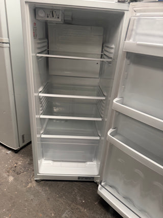 Fisher & Paykel 249L Top Mount Fridge [Refurbished]