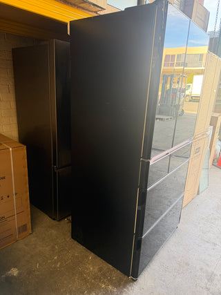 *Made in Japan* Hitachi 735L Black Glass finish R-ZX740RA Non Plumbed Refrigerator [Factory Second]