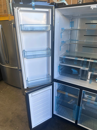 Hitachi 638L 4 RWB640VT0GBK Door French Door Fridge - Black Glass [Factory Second] NO DAMAGE ON UNIT