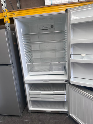 Fisher & Paykel  519L Matte Stainless Steel Bottom Mount Refrigerator [Refurbished]