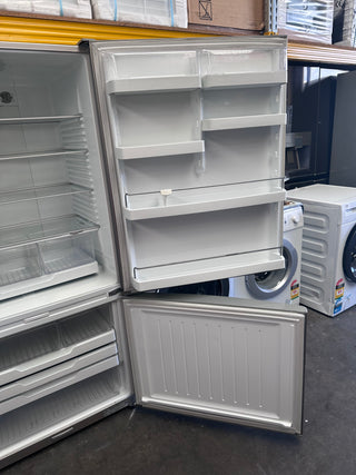 Fisher & Paykel  519L Matte Stainless Steel Bottom Mount Refrigerator [Refurbished]