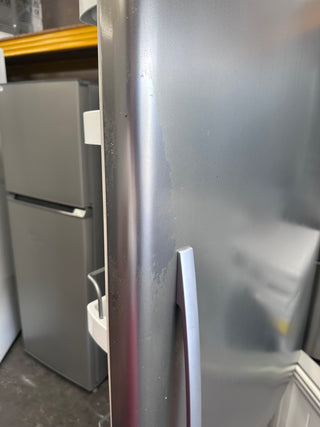 Fisher & Paykel  519L Matte Stainless Steel Bottom Mount Refrigerator [Refurbished]