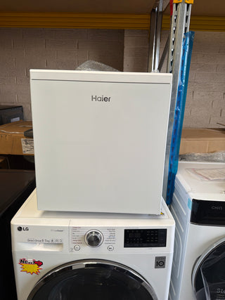 *Current Model* Haier 300 Series 42L Bar Fridge HRF40UW2 [Factory Second]
