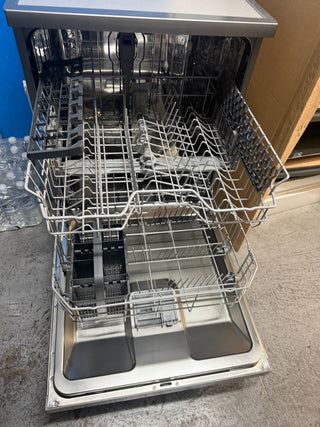 *Current Model* Beko 60cm Freestanding Dishwasher 14 Place Platinum Steel BDFB1410X [Factory Second]