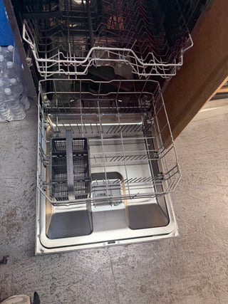 *Current Model* Beko 60cm Freestanding Dishwasher 14 Place Platinum Steel BDFB1410X [Factory Second]