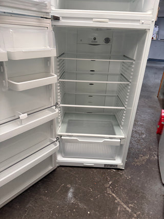 Fisher & Paykel  447L  Left Hinge Top Mount Fridge [Refurbished]