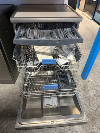 *Current Model - Made in Europe* Beko BDFB1630X 16 Place Setting Freestanding Dishwasher (Platinum Steel) [Factory Second]